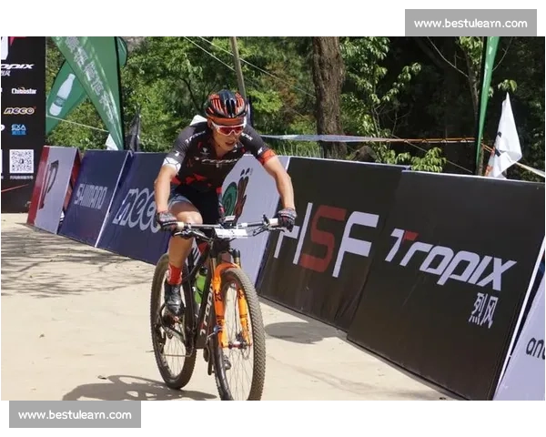 高清篮球赛事直播APP免费下载随时掌握赛场精彩瞬间实时观看体验 - 副本 (12) - 副本